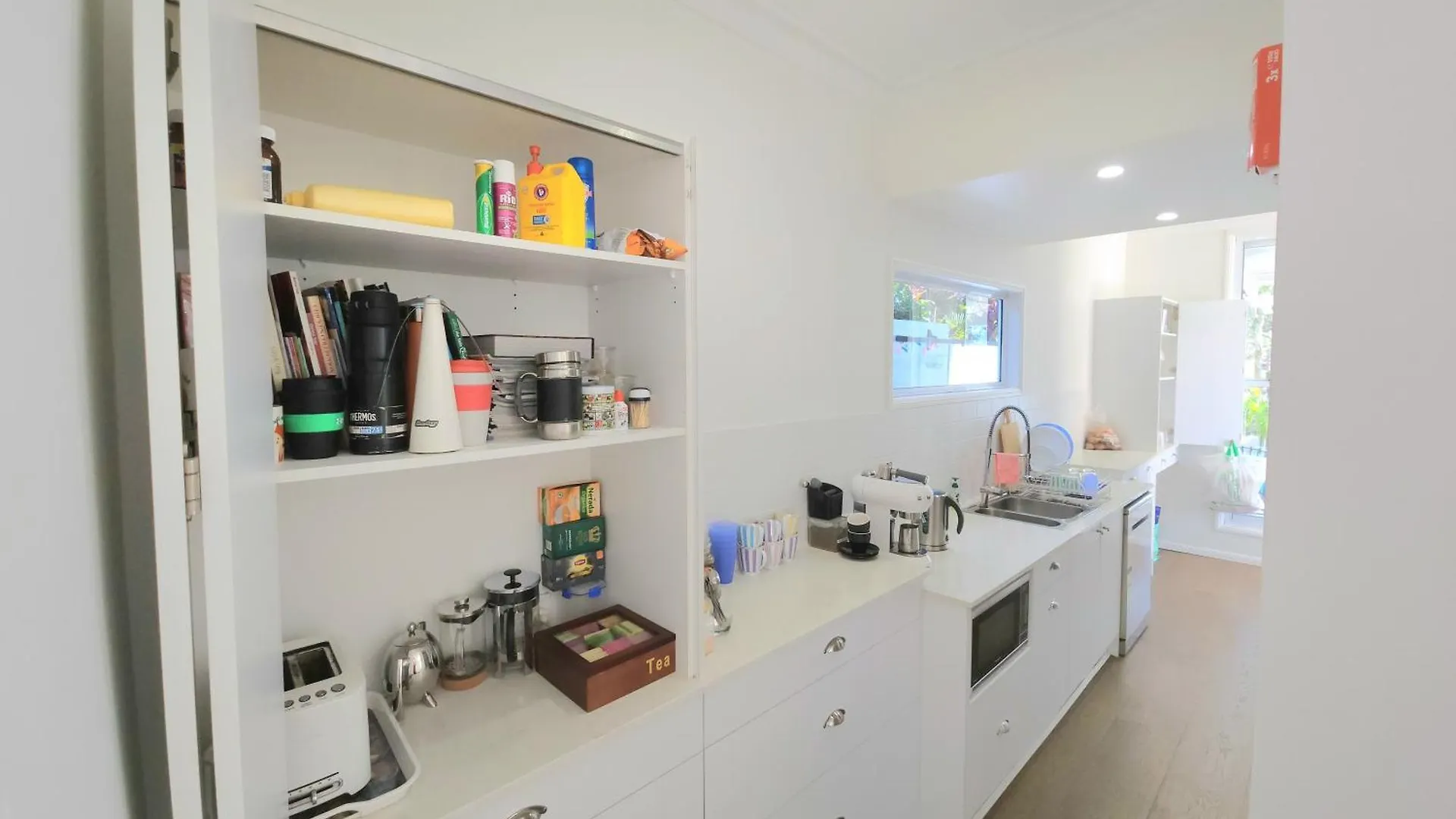 Luxury Hamptons Beachside Sanctuary Alexandra Headland Holiday home
